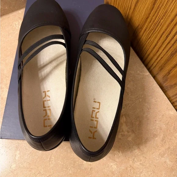 KURU Women's Black Flats - Picture 12 of 13